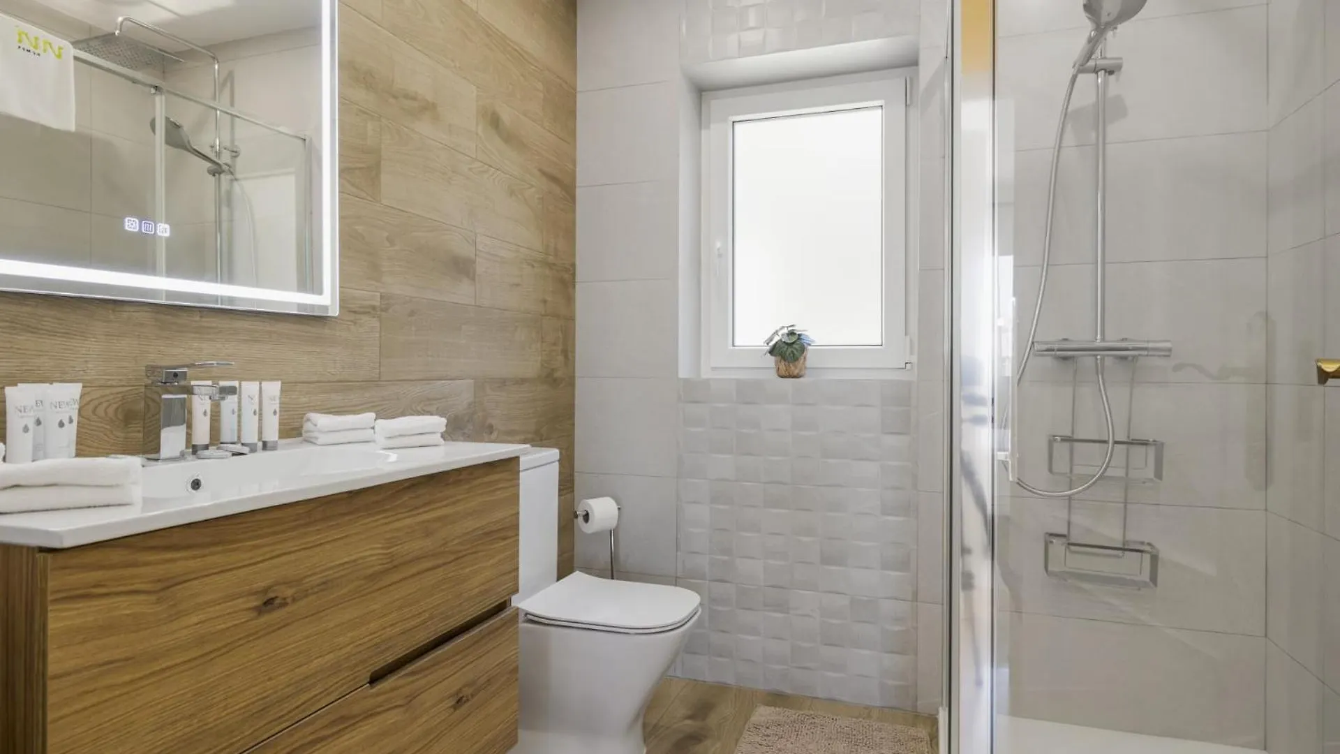 Vivi Homes -Villa Alpetona Private Pool, Garden & Beach Sitio de Calahonda Espanha