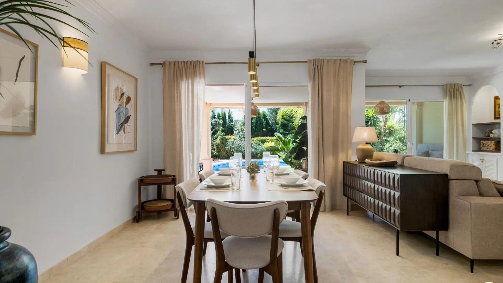 Vivi Homes -Villa Alpetona Private Pool, Garden & Beach Sitio de Calahonda 0*,