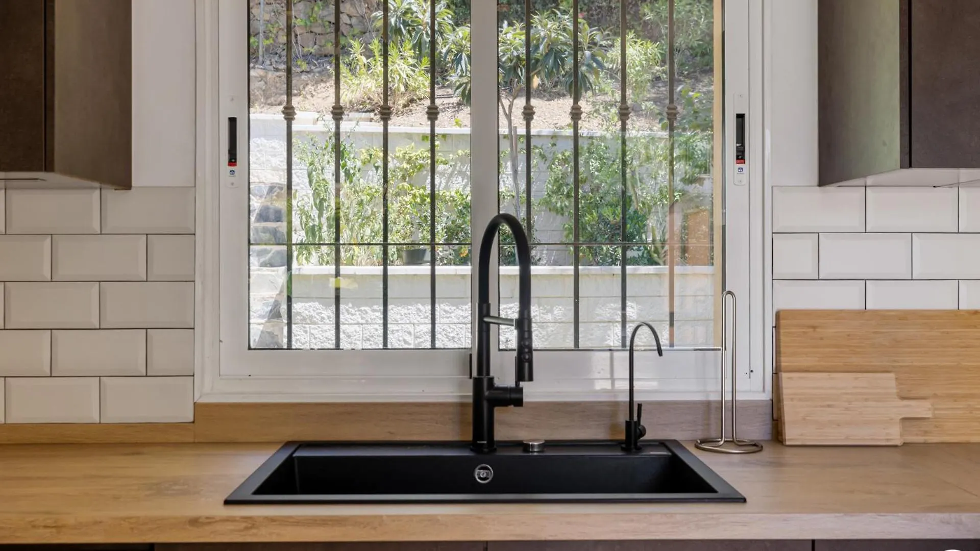 Villa Vivi Homes -Villa Alpetona Private Pool, Garden & Beach Sitio de Calahonda Spanien